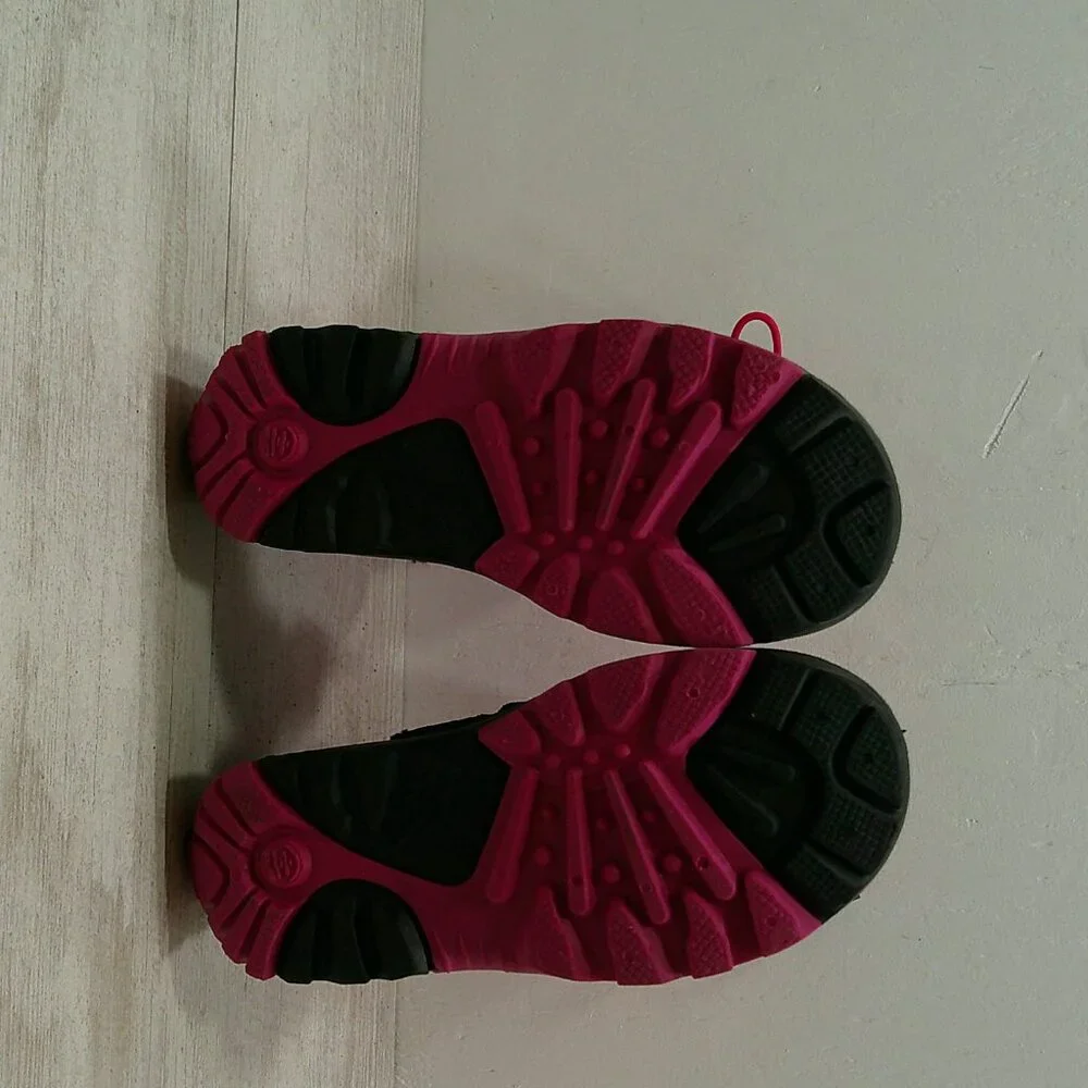 Kamik Fuchsia Black Waterproof Kids' Waterbug Winter Boot | Snow Boot Size 12